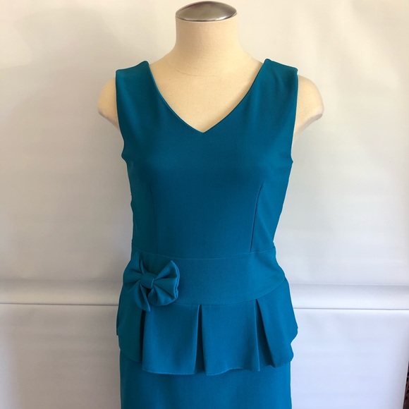 Petite friendly Peplum Dress Size: XS - Picture 4 of 8